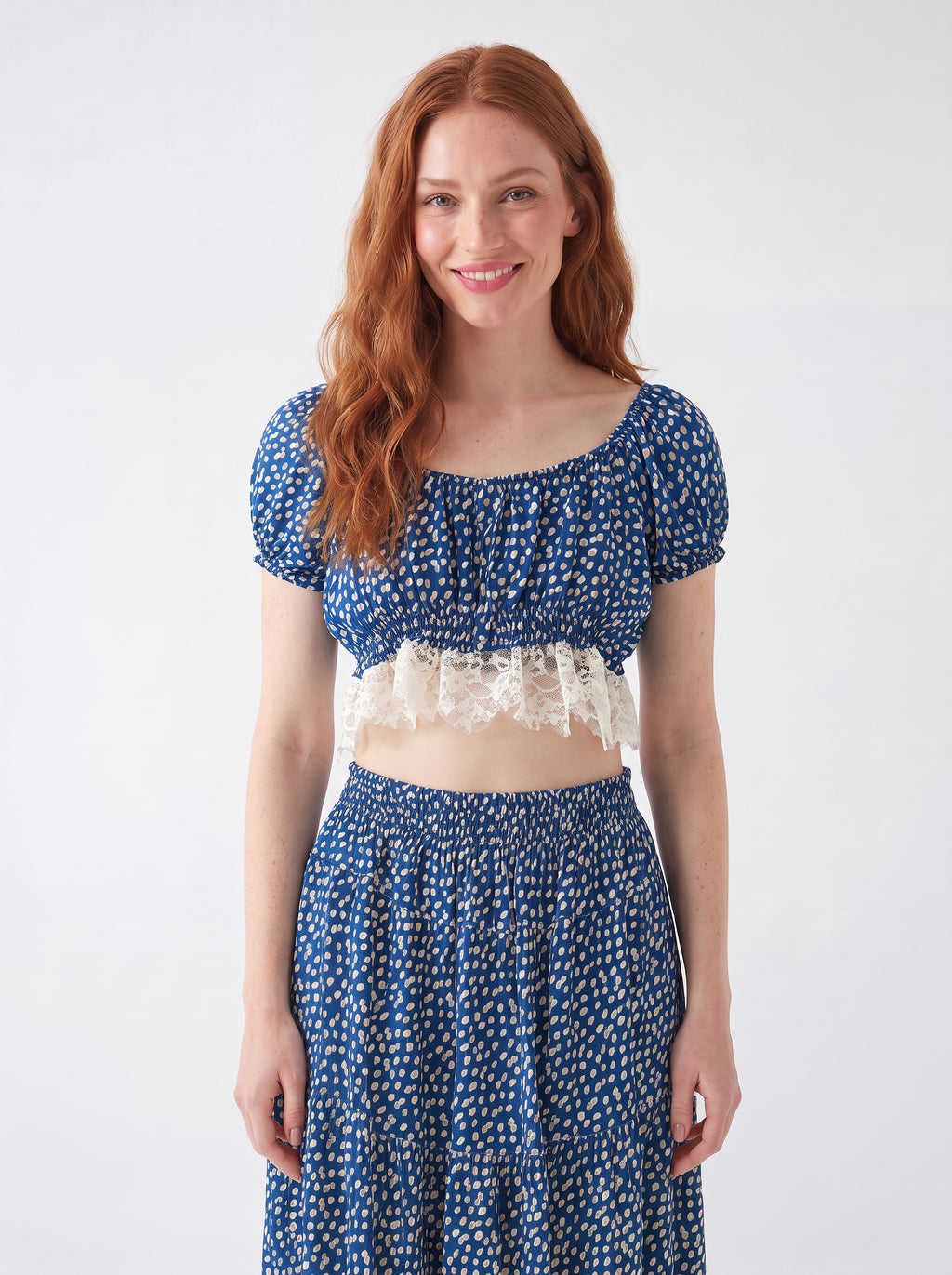 Completo Crop Top e Gonna a Balze con Pizzo